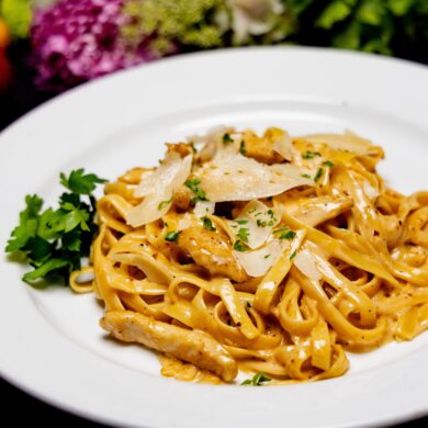 FETTUCINE ALFREDO